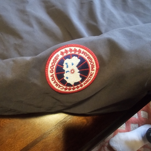 Canada Goose Mens Langford Parka Small Real Fur - Picture 6 of 7